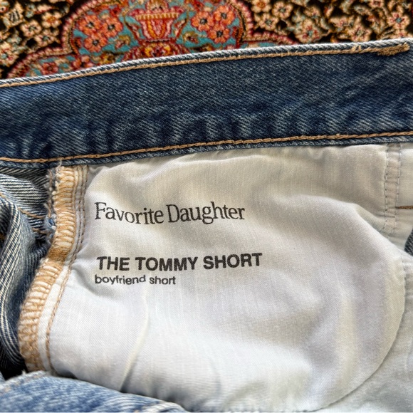 Favorite Daughter The Tommy Shorts - Picture 9 of 10